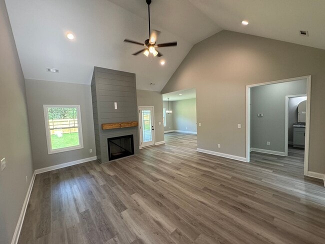 Building Photo - New Build 3/2 House in Armuchee- $2,095