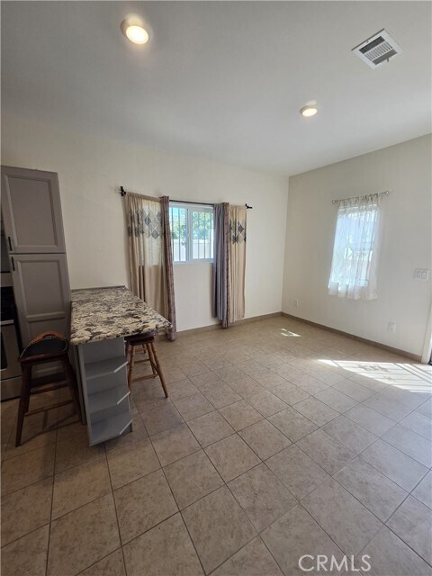 Building Photo - 13745 Vellanto Way