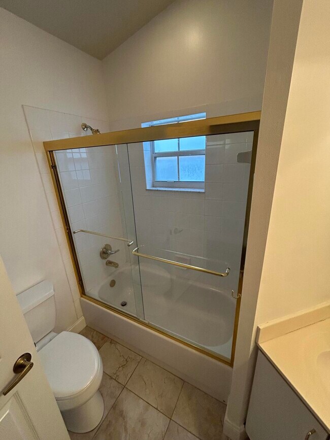 Building Photo - 6351 Long Key Ln