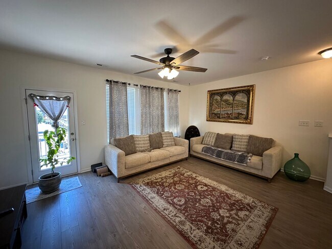 Building Photo - Call Amanda Tate at (757)289-6810 for more information