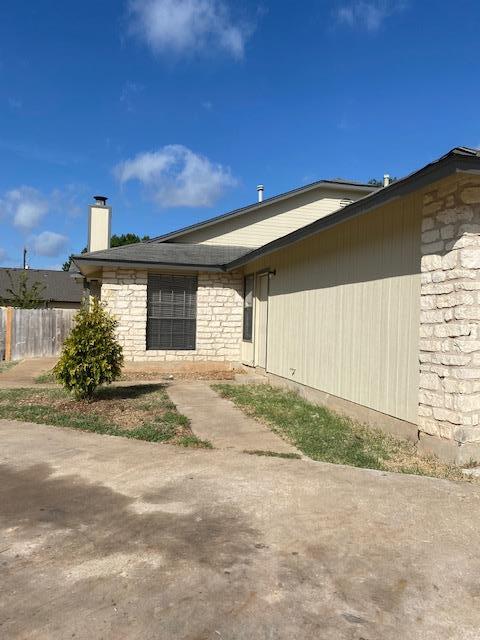 Building Photo - 110 Verna Spur
