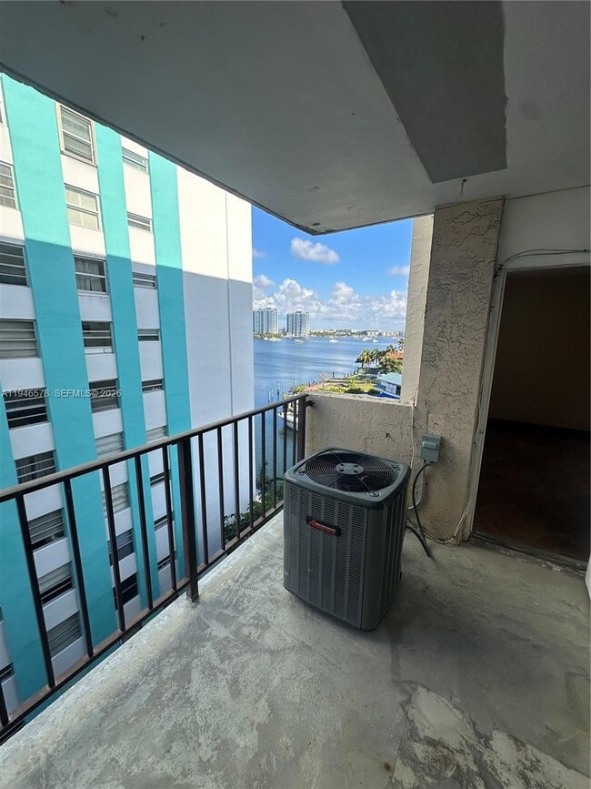 Building Photo - 2903 N Miami Beach Blvd