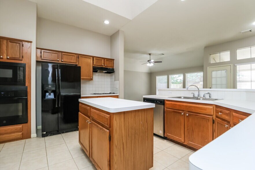 Building Photo - 8310 E Copper Lakes Dr