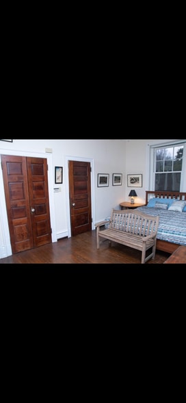 Building Photo - 707 Westview St