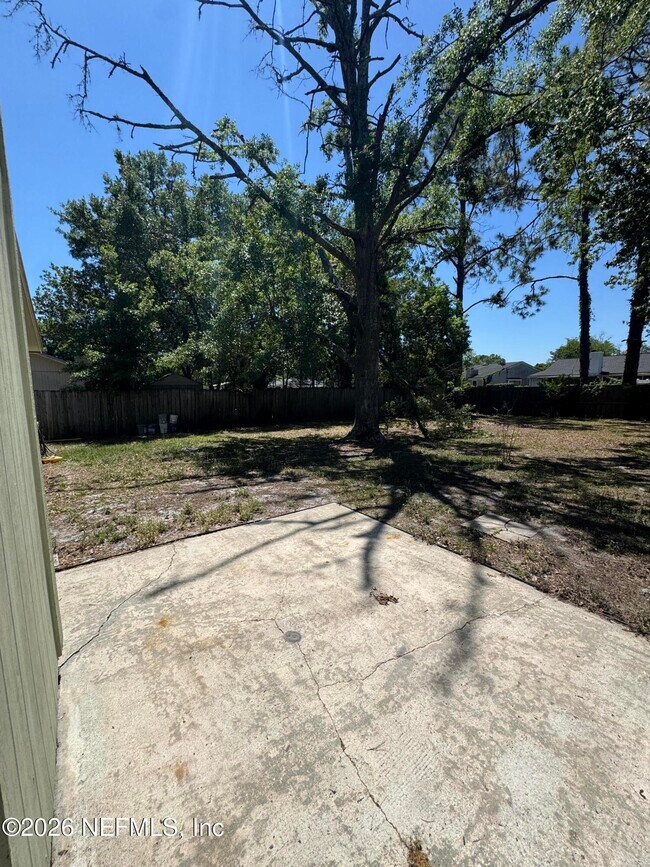 Building Photo - 8321 Crosswind Rd