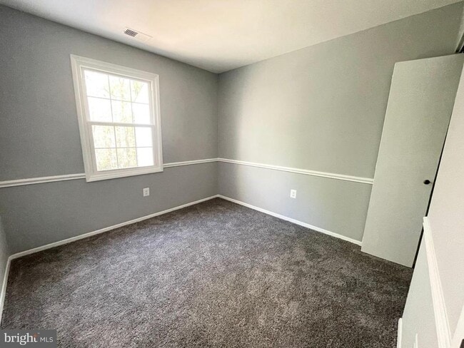 Building Photo - 1928 Rainbow Ct