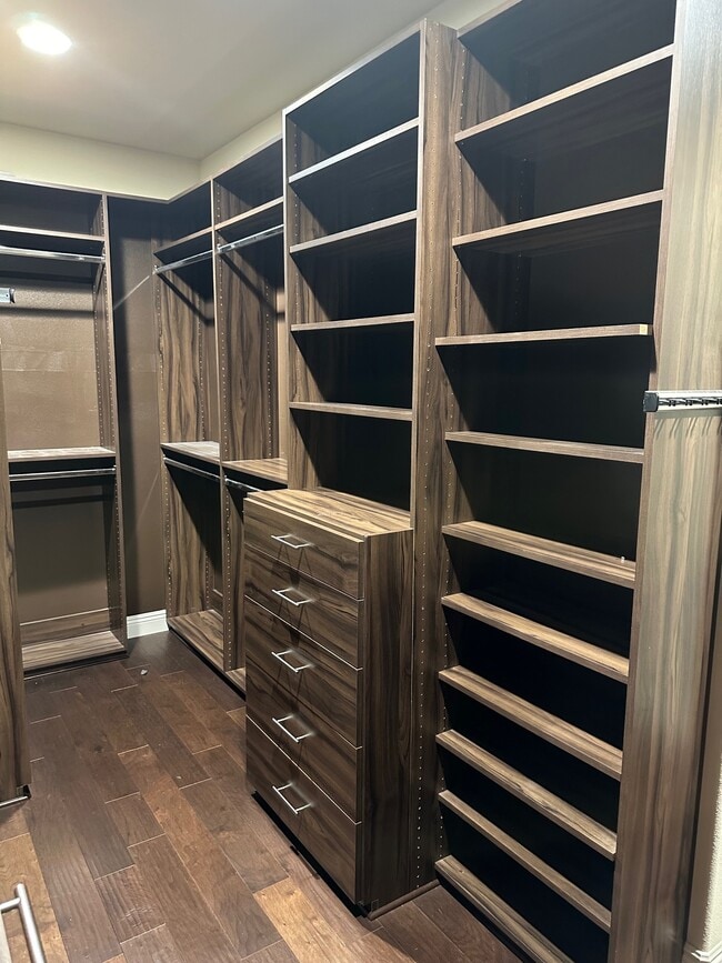 Building Photo - 3321 View Ridge Drive