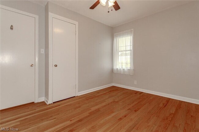 Building Photo - 1752 Brainard Rd
