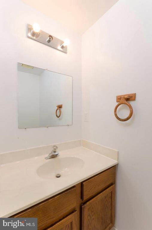 Building Photo - 7607 Lee Landing Dr