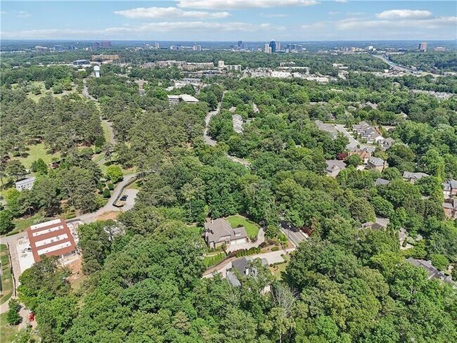 Building Photo - 211 Mount Vernon Hwy