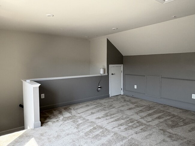 Building Photo - 116 Albany Pl