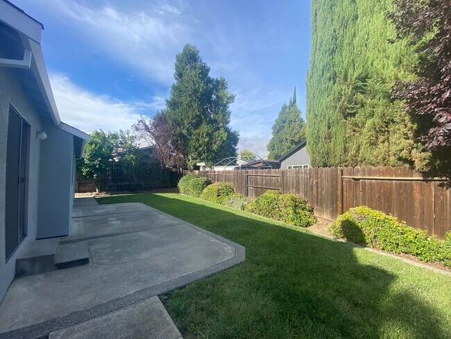Building Photo - Fully Renovated Single Story Vacaville Home