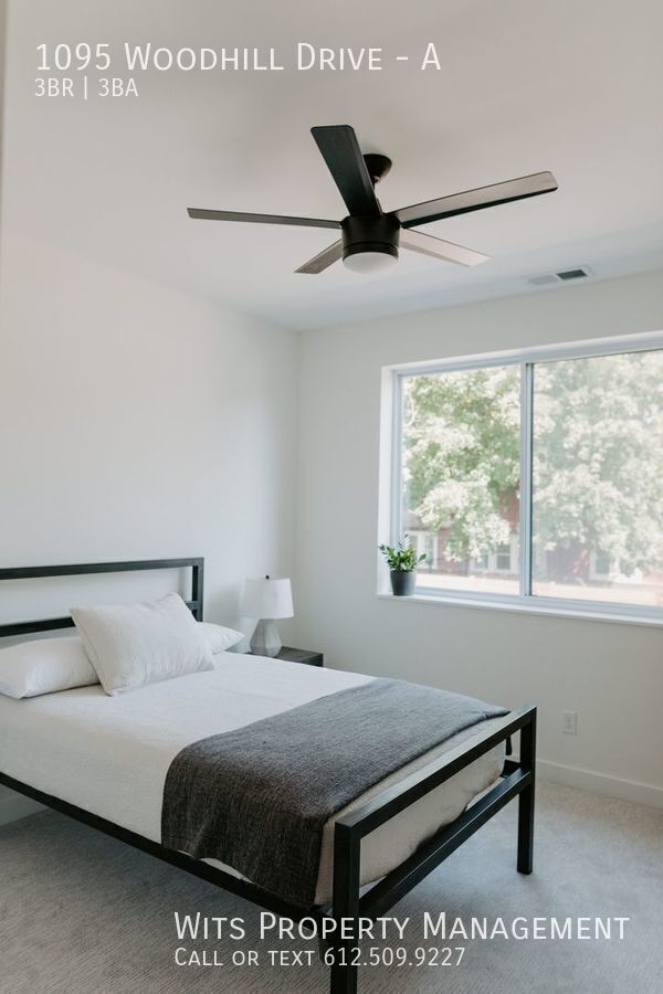 Building Photo - 1095 Woodhill Dr