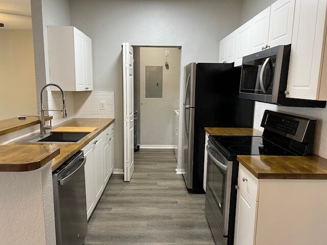 Building Photo - 837 Grand Regency Pointe