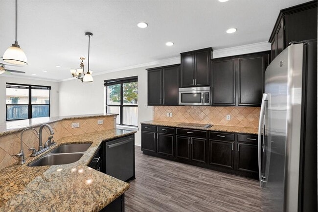 Building Photo - 2239 Howry Dr