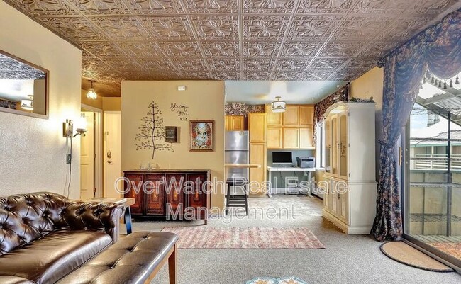 Building Photo - 3061 Lois Dr