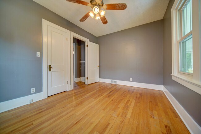 Building Photo - 3713 Gratiot Ave