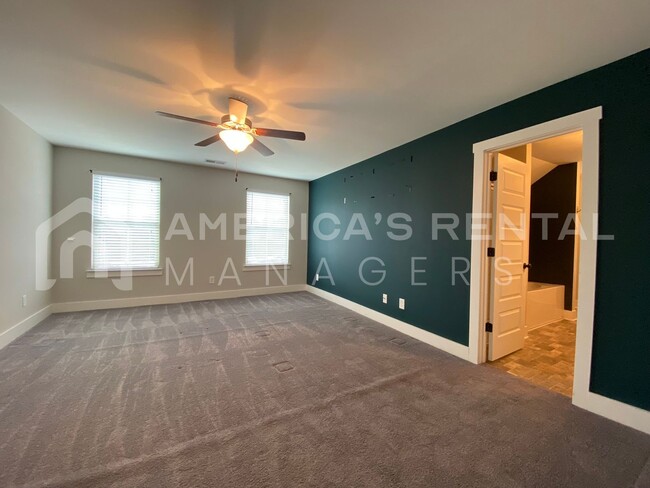 Building Photo - Townhome for rent in Gardendale!!! Availab...