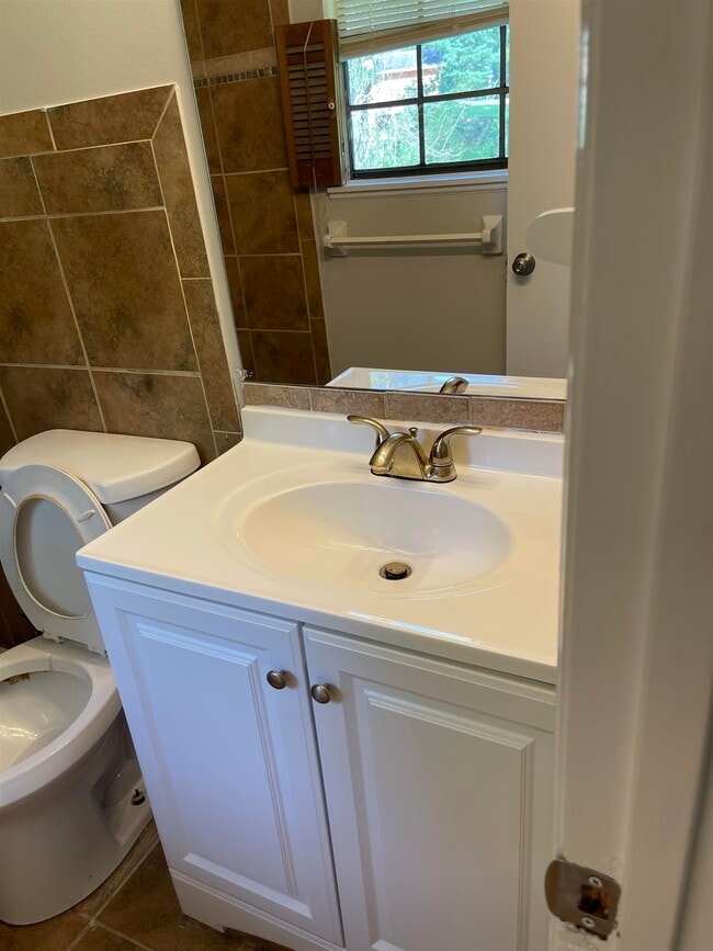 Building Photo - 152 Rountree Rd