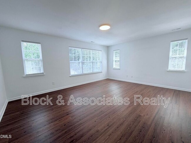 Building Photo - 9915 Wasser Ct