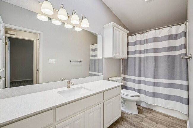 Building Photo - 127 Terrace Ln