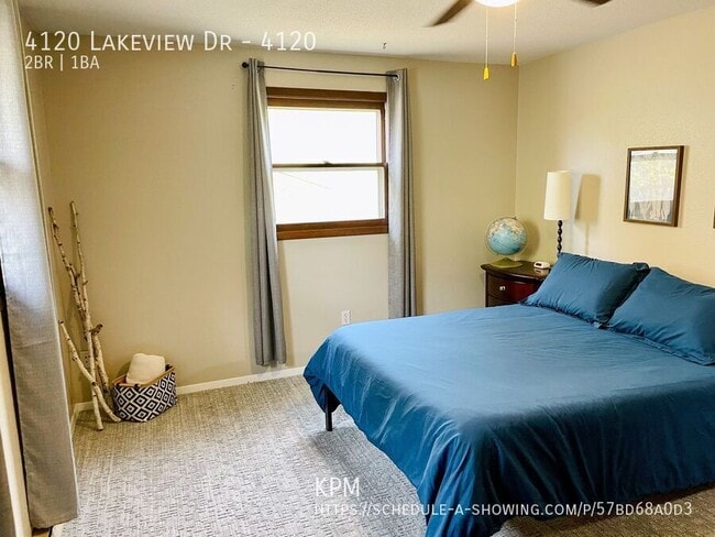 Building Photo - 4120 Lakeview Dr