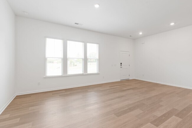 Building Photo - Brand-New 3 Bedroom Townhome in Desirable Indian Trail – Available for Immediate Move-In!