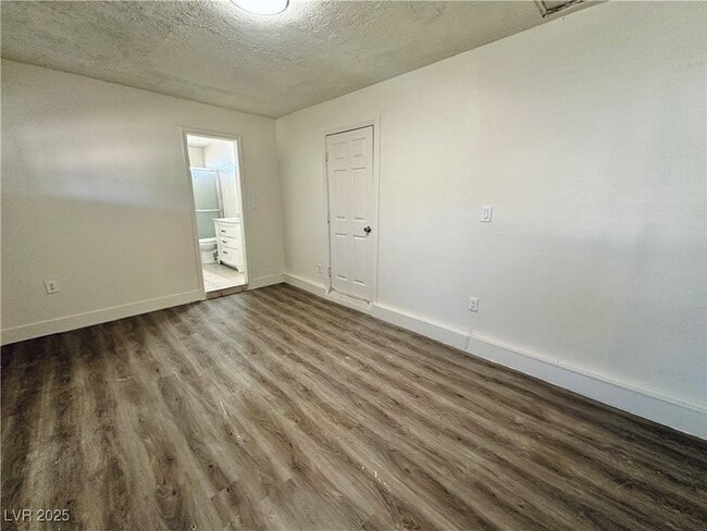 Building Photo - 1871 Shadow Mountain Pl