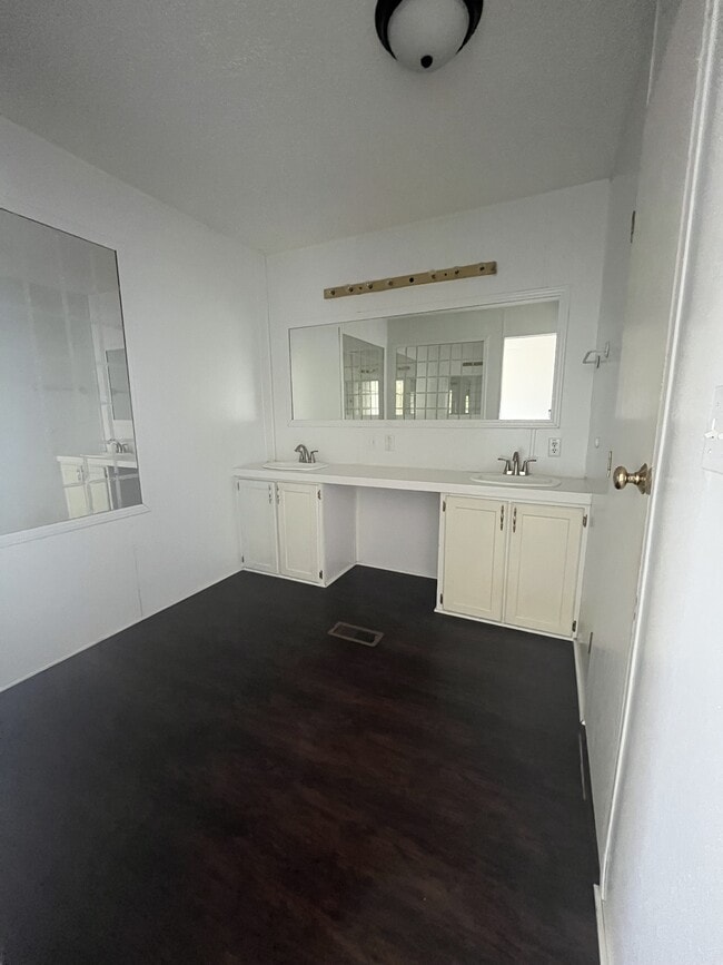 Building Photo - 605 Jess Hord Rd