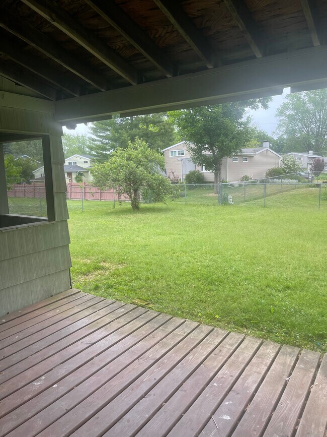 Building Photo - 6 Juniper Ln