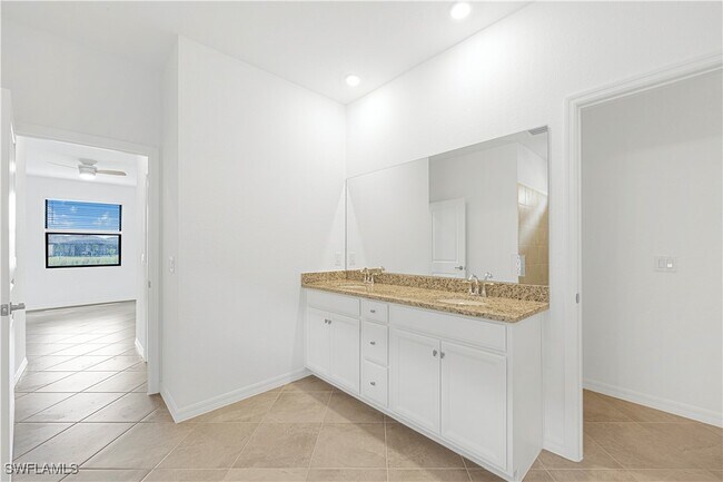 Building Photo - 14640 Palamos Cir