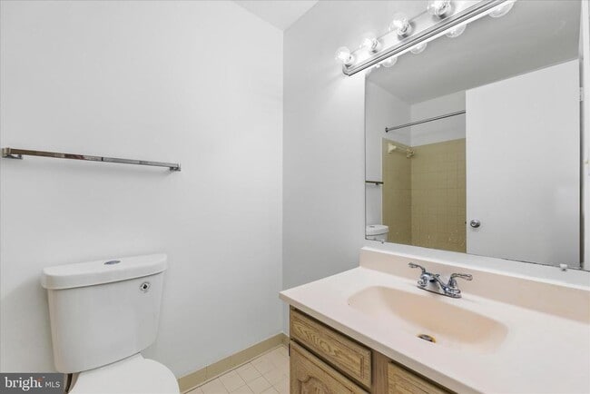 Building Photo - 6911 Cipriano Woods Ct