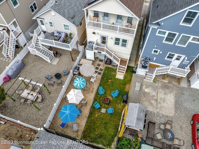 Building Photo - 120 Randall Ave