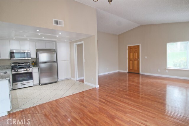 Building Photo - 1044 Ardmore Cir