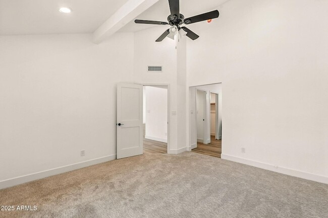 Building Photo - 11128 E Sahuaro Dr