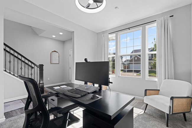 Building Photo - 369 Lemming Dr