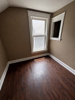 Building Photo - 229 N 15th St