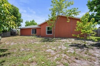 Building Photo - 4928 Marbella Rd N