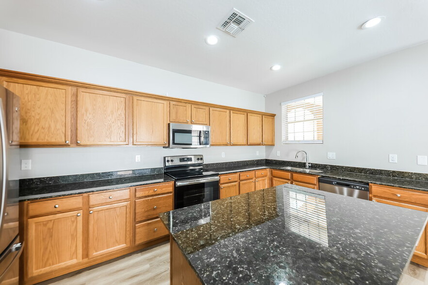 Building Photo - 2656 N 73rd Glen