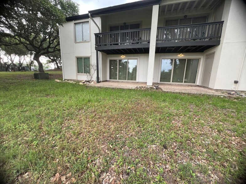 Primary Photo - 1033 Parkview Dr