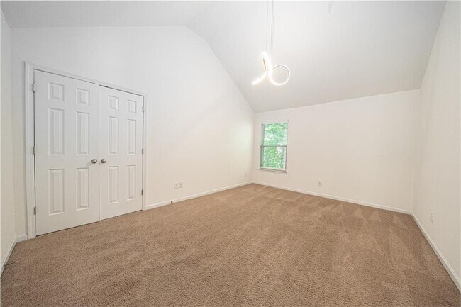 Building Photo - 715 Moonlight Way
