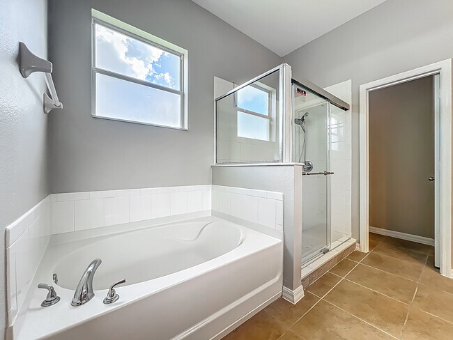 Building Photo - 3731 Peaceful Valley Dr