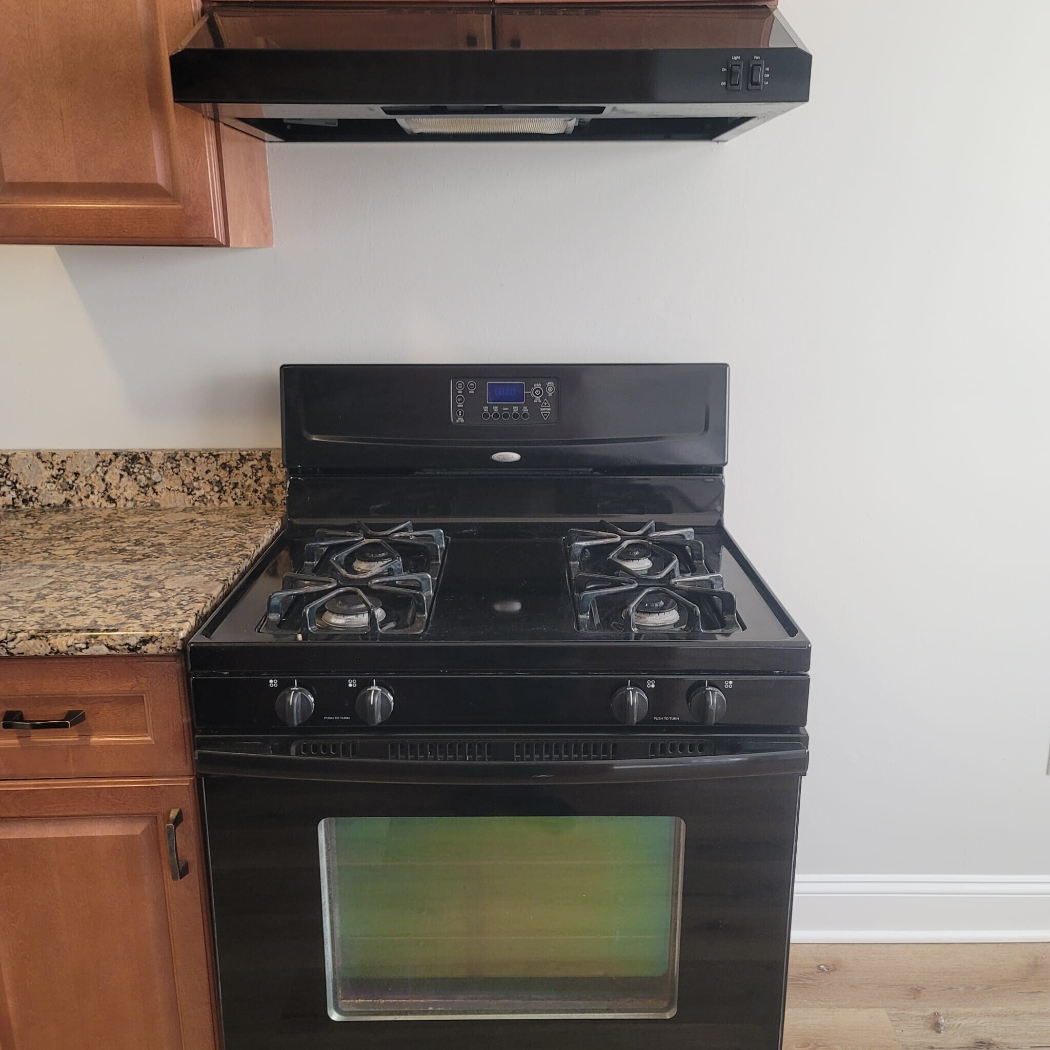 Kitchen - 1617 Raspberry Ct