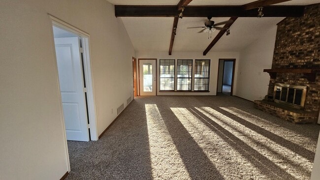 Building Photo - 1700 Kendolph Dr