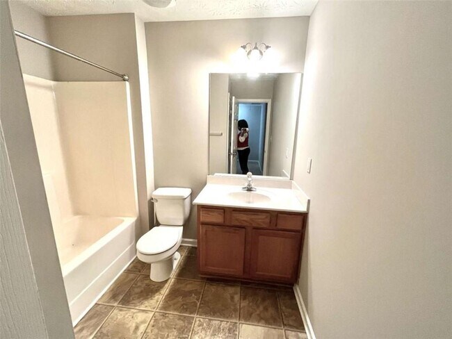 Building Photo - 1453 Little Creek Dr