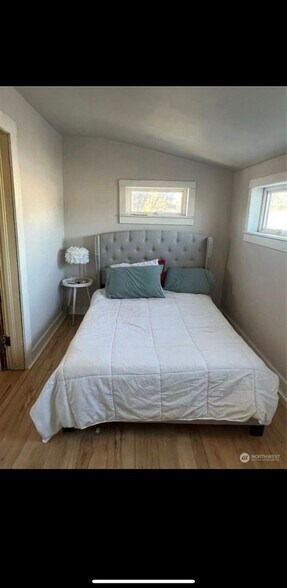 Building Photo - 115 N Main St