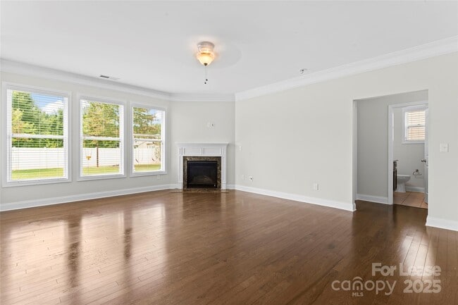 Building Photo - 1037 Jack Pine Rd