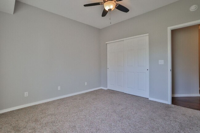 Building Photo - 151 N Meadow Ridge Trail