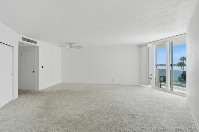 Building Photo - 2800 N Flagler Dr