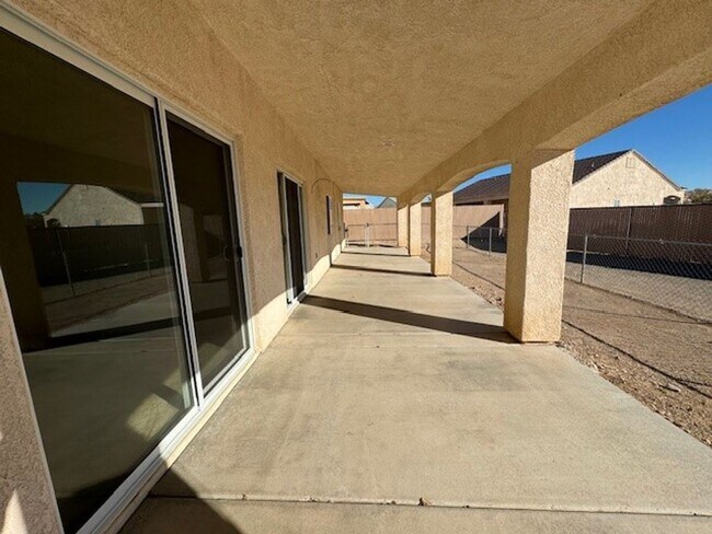 Building Photo - 3 Bedroom 2Ba with Side RV Space & fenced yard